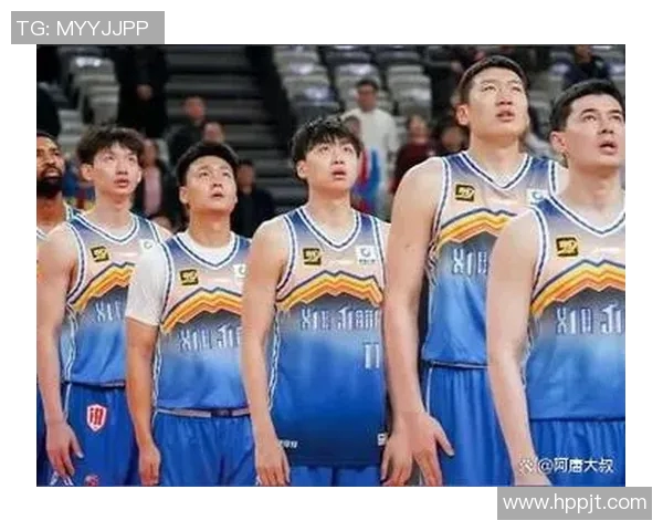 新疆伊力特队新赛季备战气氛浓厚，球员士气高涨